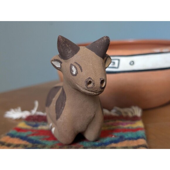 Vintage Peru Pottery Cow Figurine, Clay Native Folk Art, Southwestern Decor - Picture 7 of 9